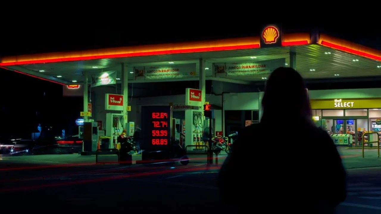 Prețul motorinei a scăzut miercuri după-amiază, benzina a rămas stabilă