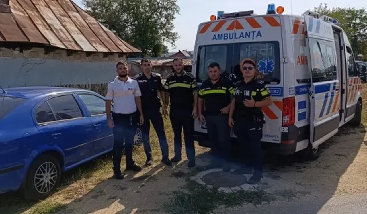 Intervenție la Făurești: incendiu la locuință, bărbat extras din anexă