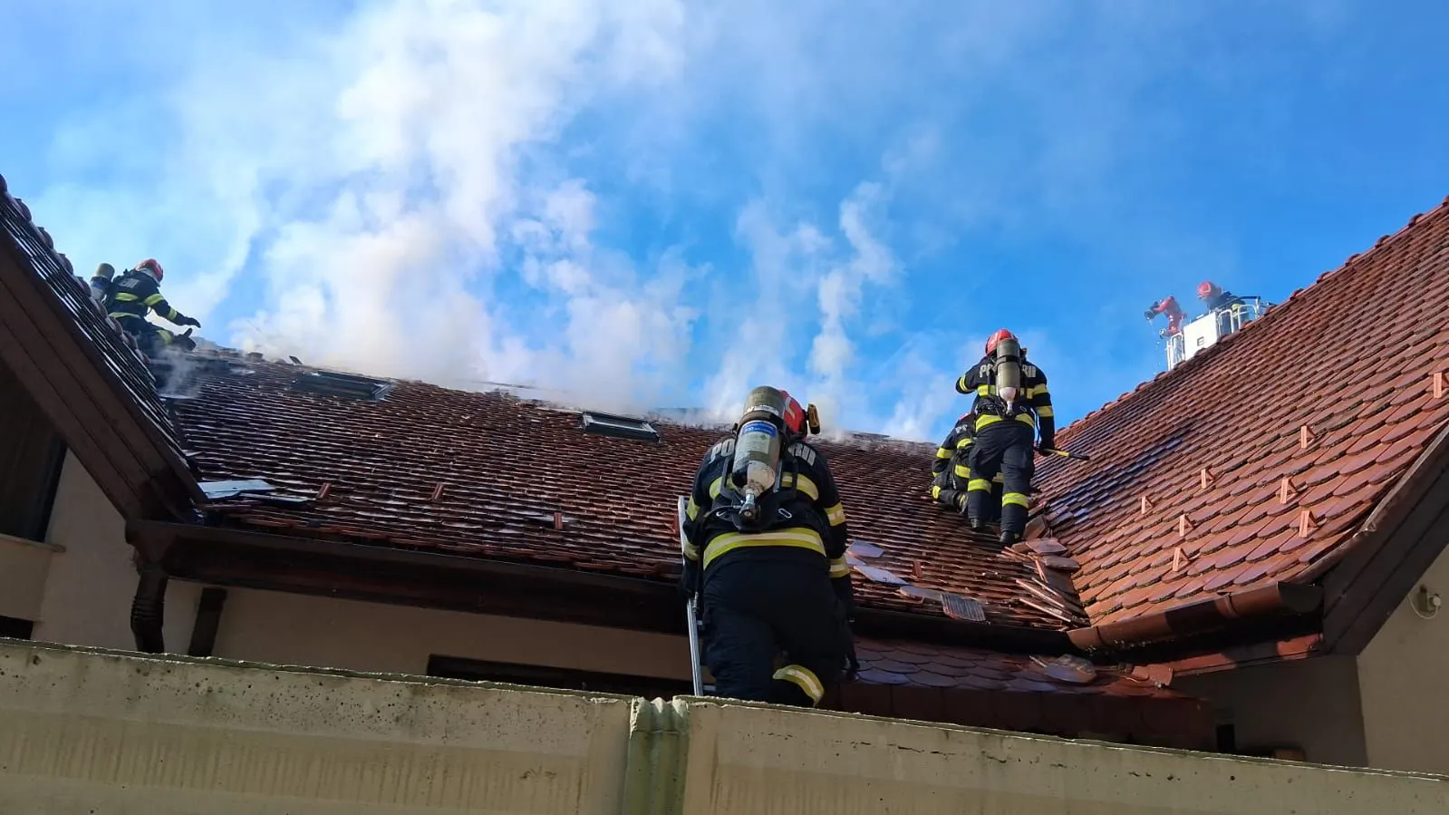 Rezumat: incendiu Lugojului, Oradea — 3 locuințe