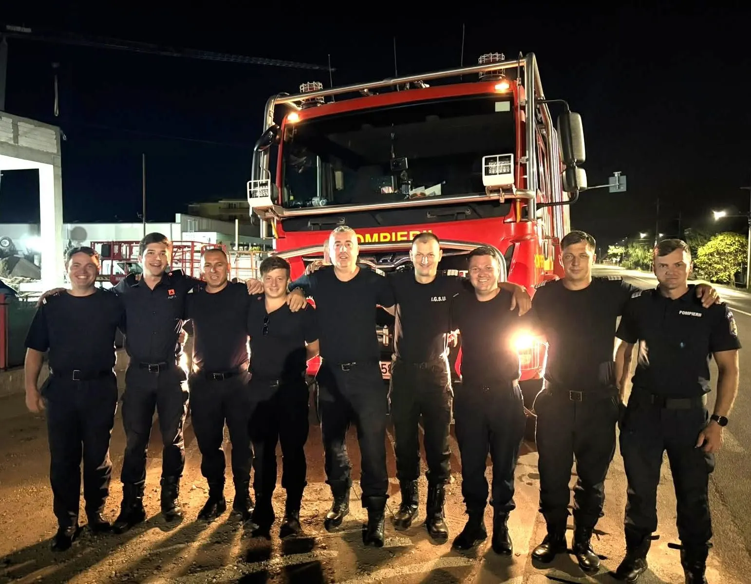 Rezumat: pompierii români, operațiuni de stingere în Serbia (27 august)