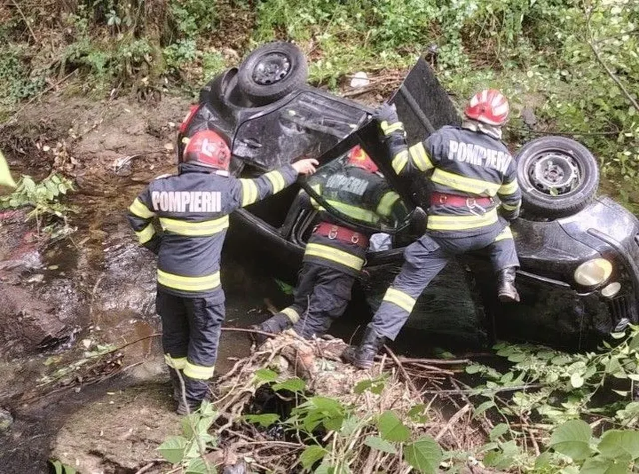 Rezumat: accident Teliuc–Ghelari, 2 persoane la spital