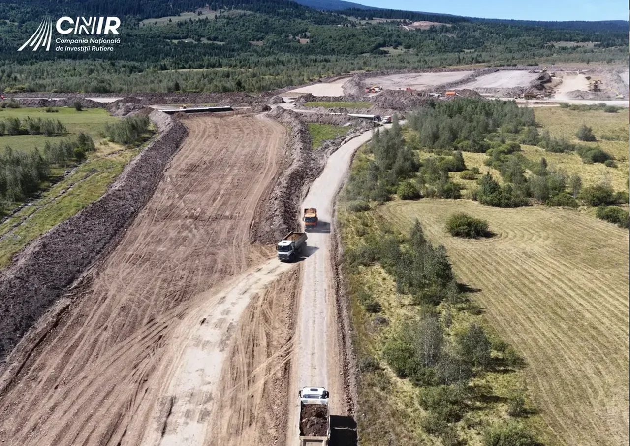 Solca, Suceava: obiect aerian căzut, fără pagube, anunță MAPN